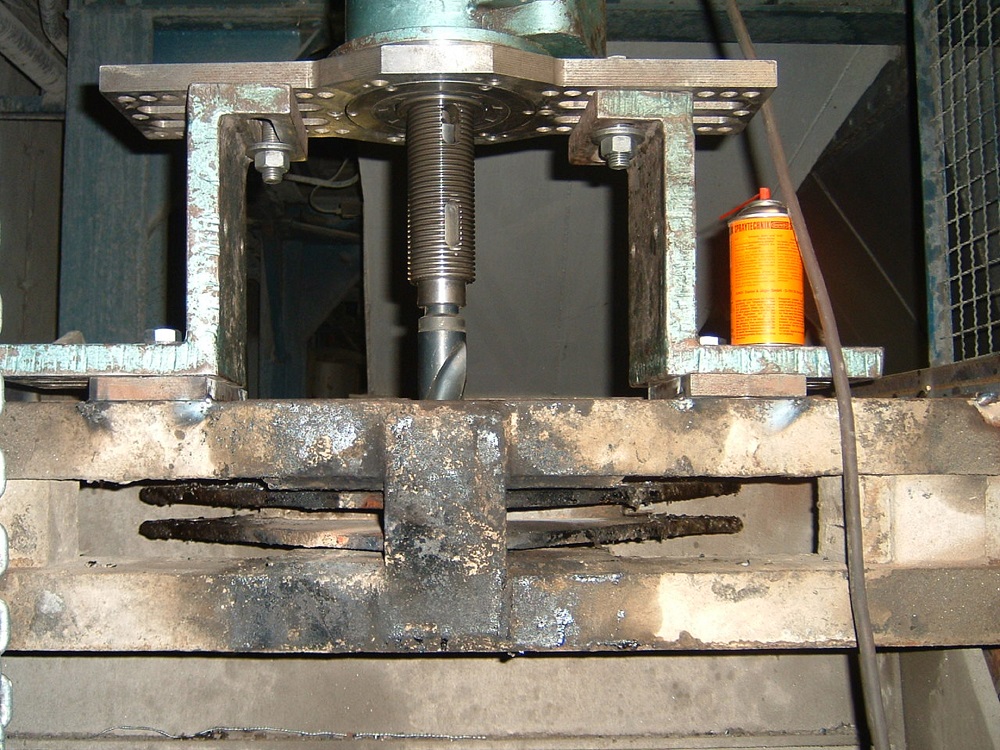 Bohren ins Volle.JPG